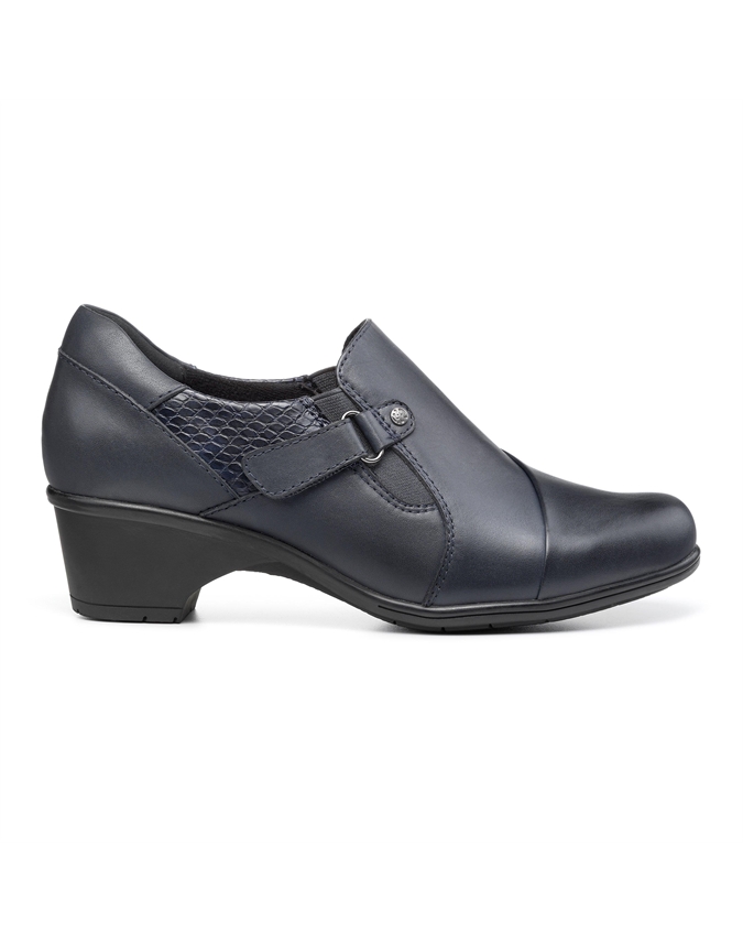 Barnet Boots