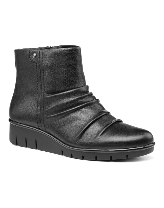 Noelle Boots